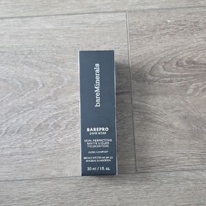 bareMinerals BAREPRO Matte Liquid Foundation Broad Spectrum SPF 20 Fair 15 Cool